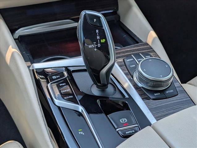 Certified 2023 BMW 530i w/ Premium Package RWD image 16