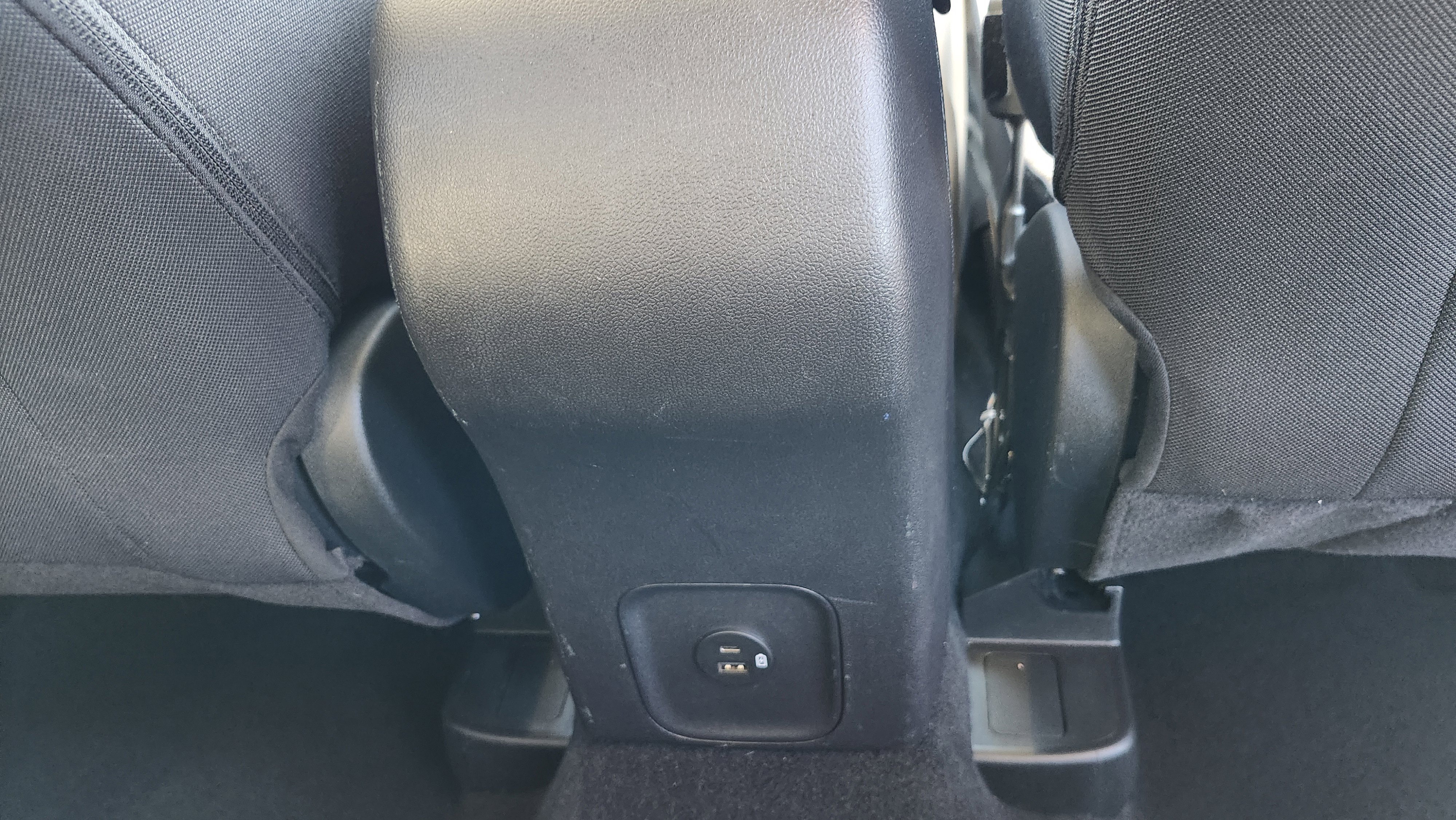 Used 2022 Ford Escape SE image 14