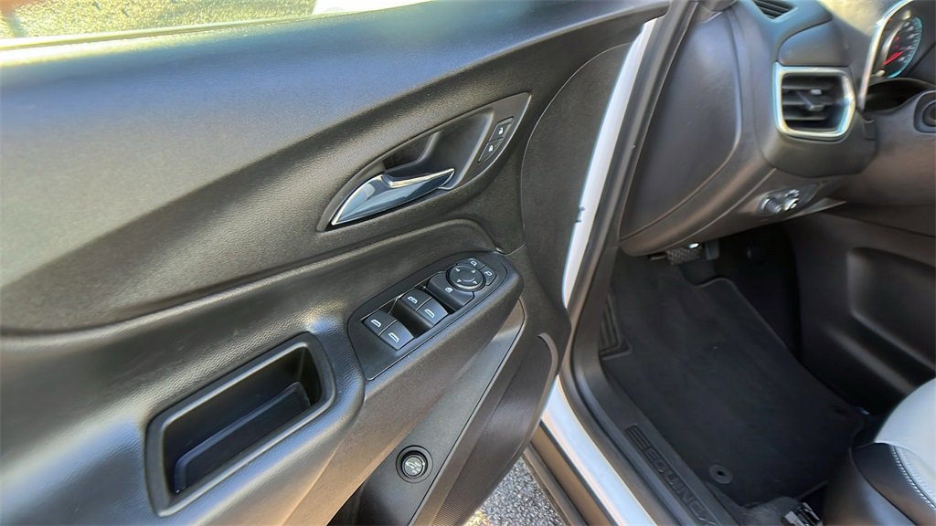 Certified 2022 Chevrolet Equinox LT image 12