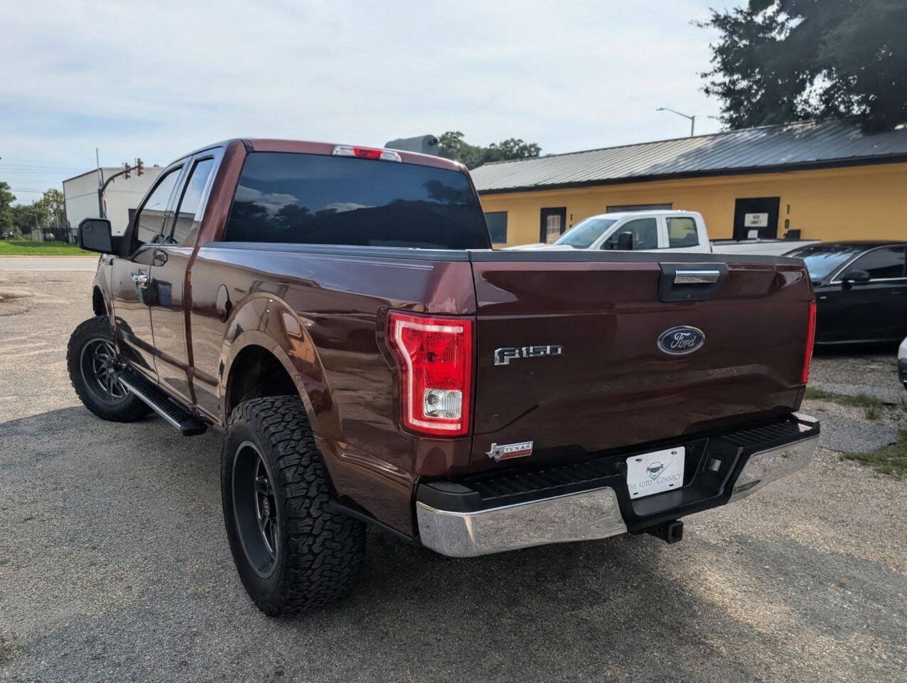 Used 2016 Ford F150 XLT w/ Equipment Group 301A Mid RWD image 7