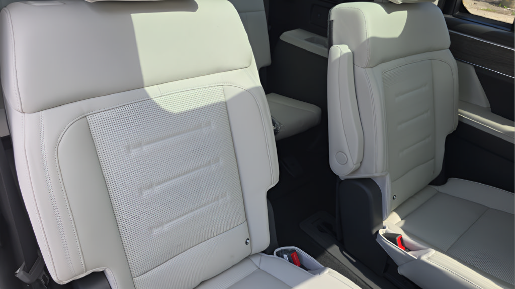 New 2026 Hyundai Santa Fe Calligraphy AWD/4WD image 10