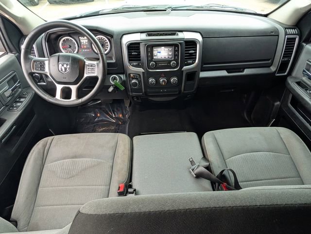 Used 2021 RAM 1500 Classic SLT image 9