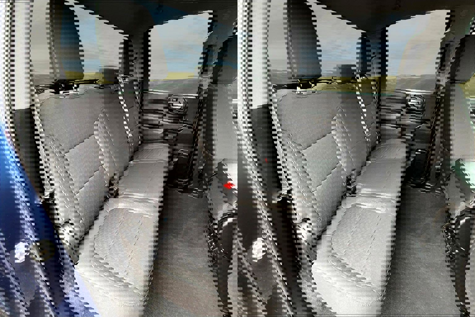 Used 2022 Chevrolet Silverado 2500 LT w/ Convenience Package image 17