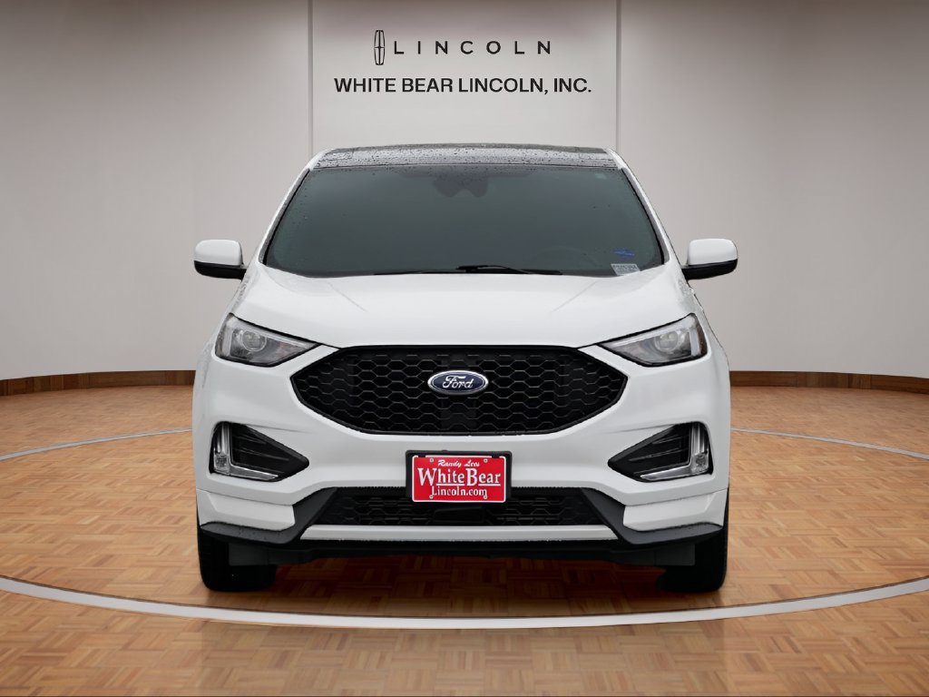 Used 2024 Ford Edge ST-Line w/ Class II Trailer Tow Package AWD/4WD image 2