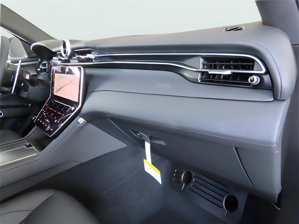 New 2024 Maserati Grecale GT image 11