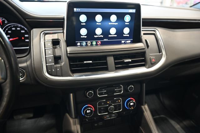 Used 2021 Chevrolet Suburban Z71 w/ Luxury Package image 15