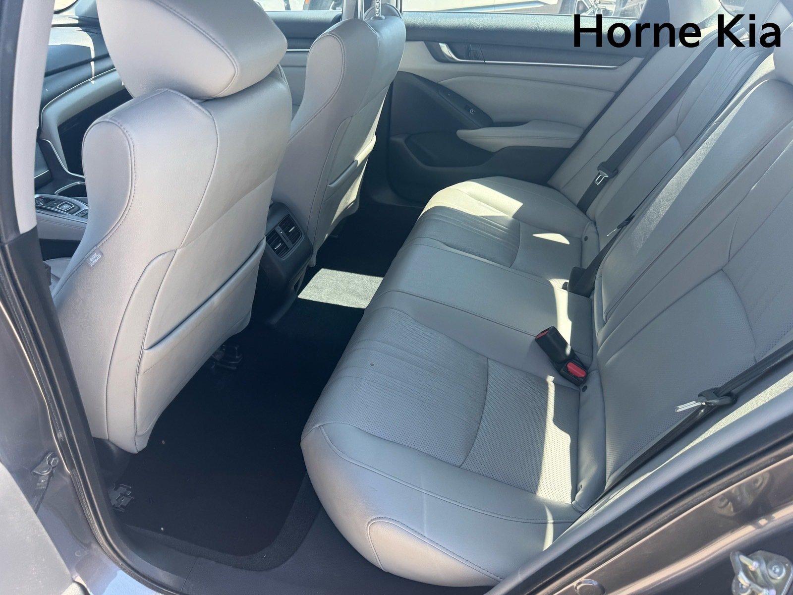 Used 2019 Honda Accord Touring image 12