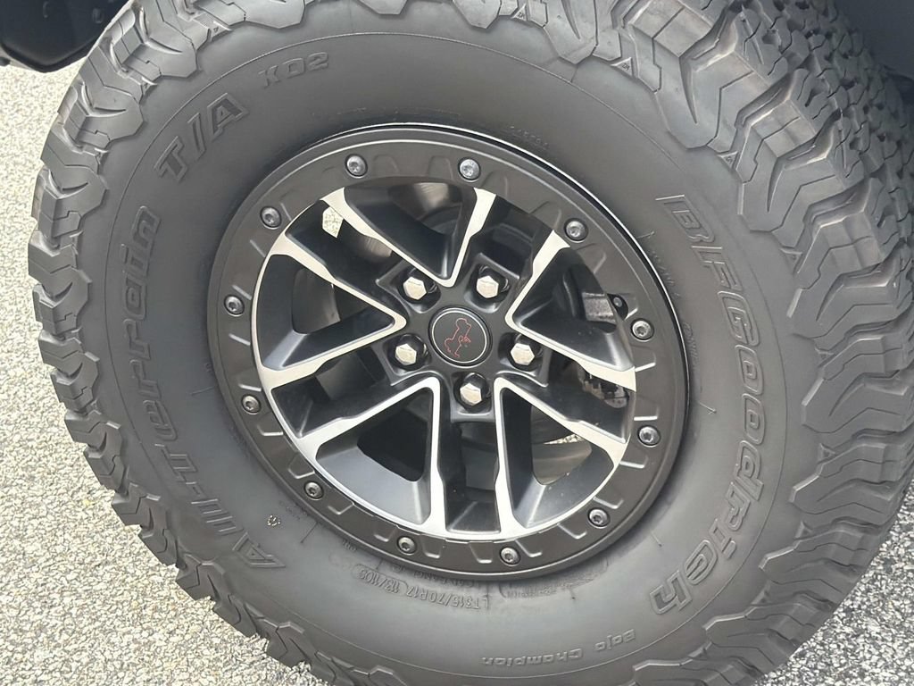 Used 2025 Jeep Wrangler Unlimited Rubicon AWD/4WD image 30