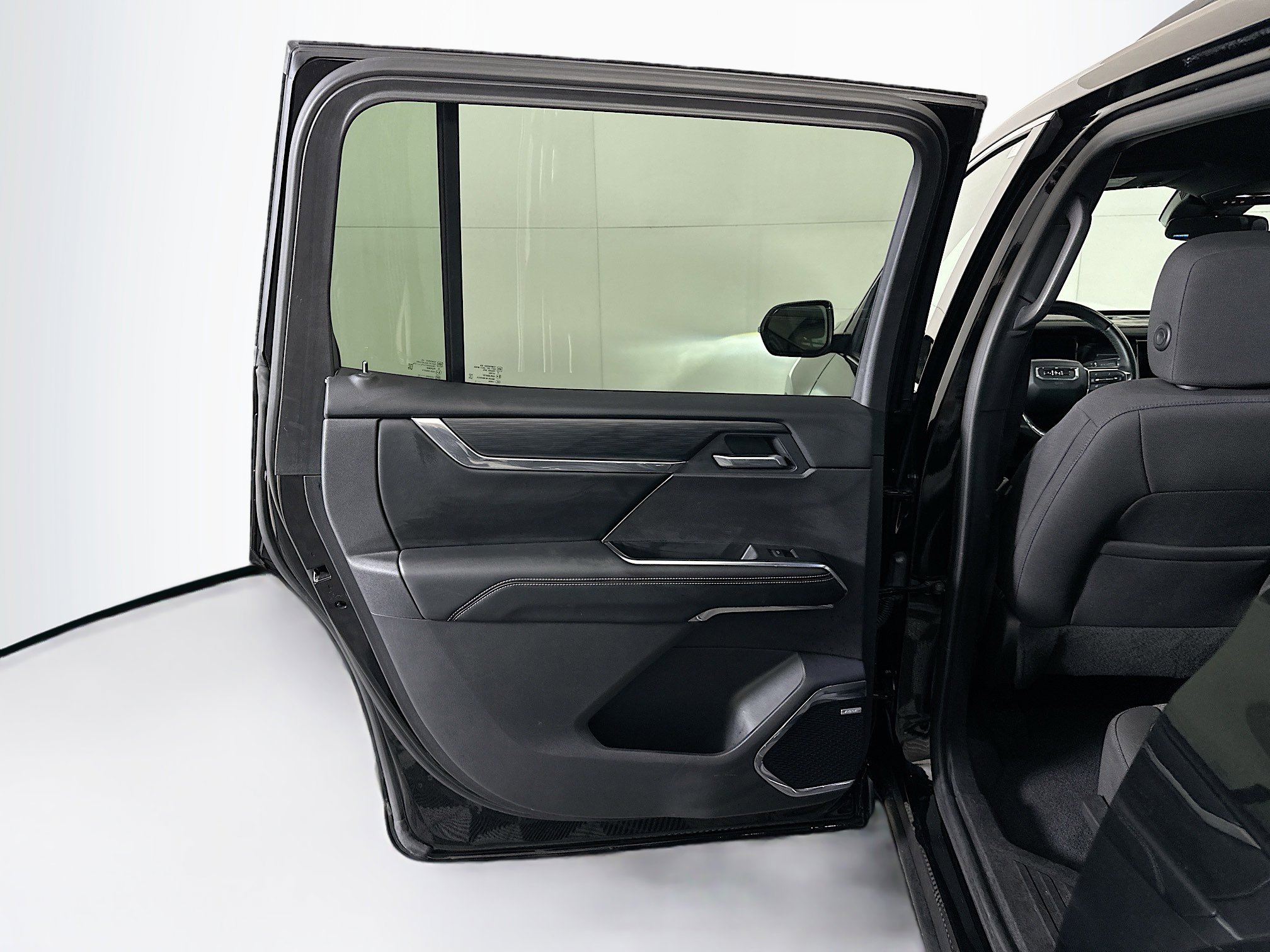 Used 2025 GMC Acadia Elevation image 26