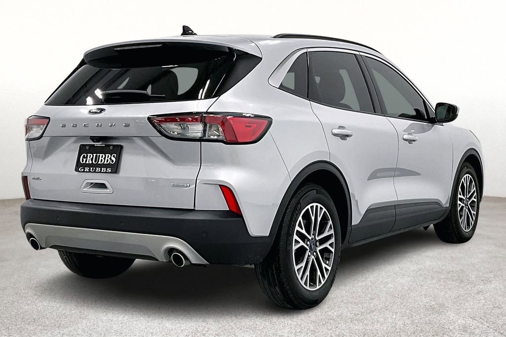 Used 2020 Ford Escape SEL image 2