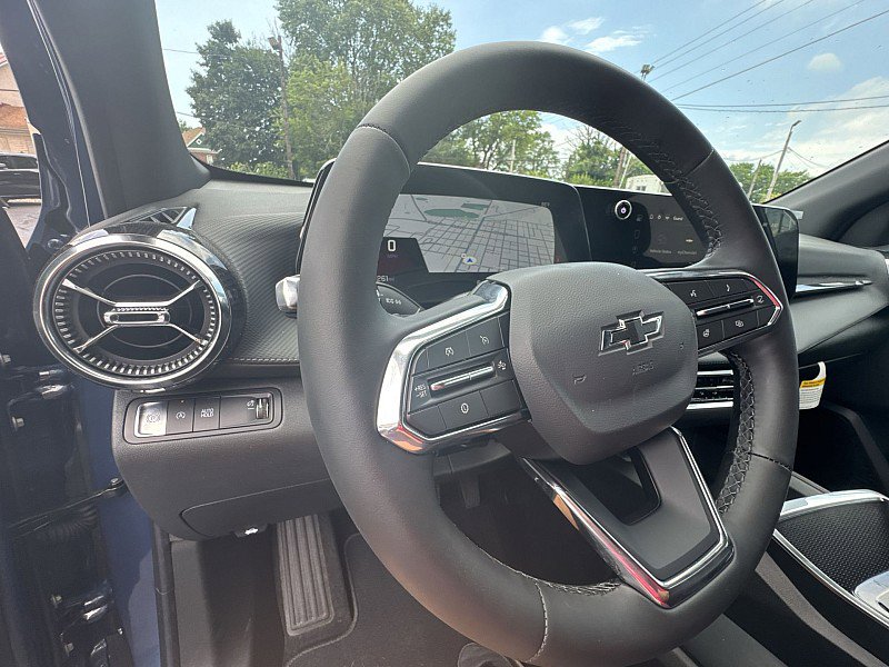 New 2026 Chevrolet Equinox LT w/ Midnight Edition image 8