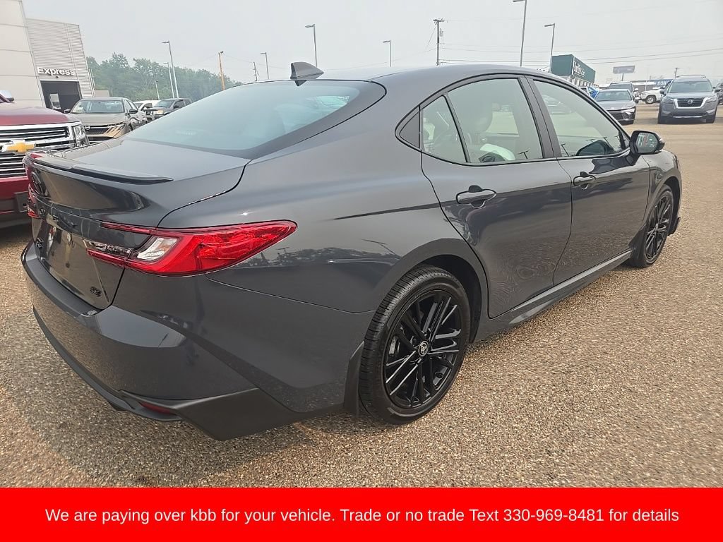 Used 2025 Toyota Camry SE AWD/4WD image 7
