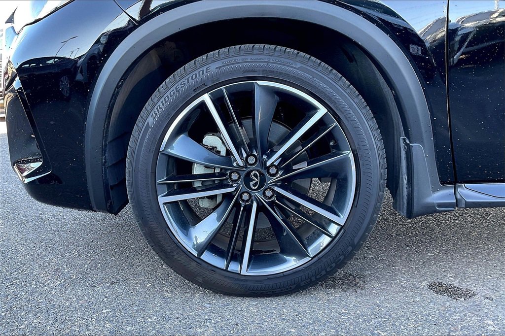 Used 2025 INFINITI QX55 Luxe w/ Cargo Package image 9