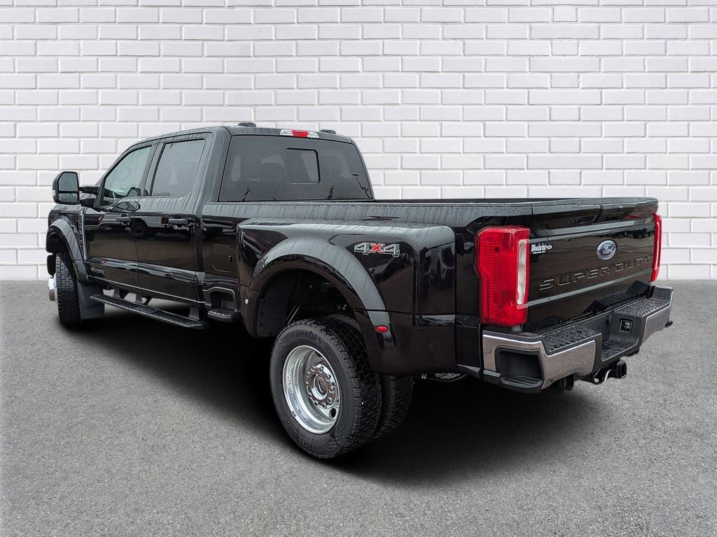 New 2026 Ford F450 XLT image 3