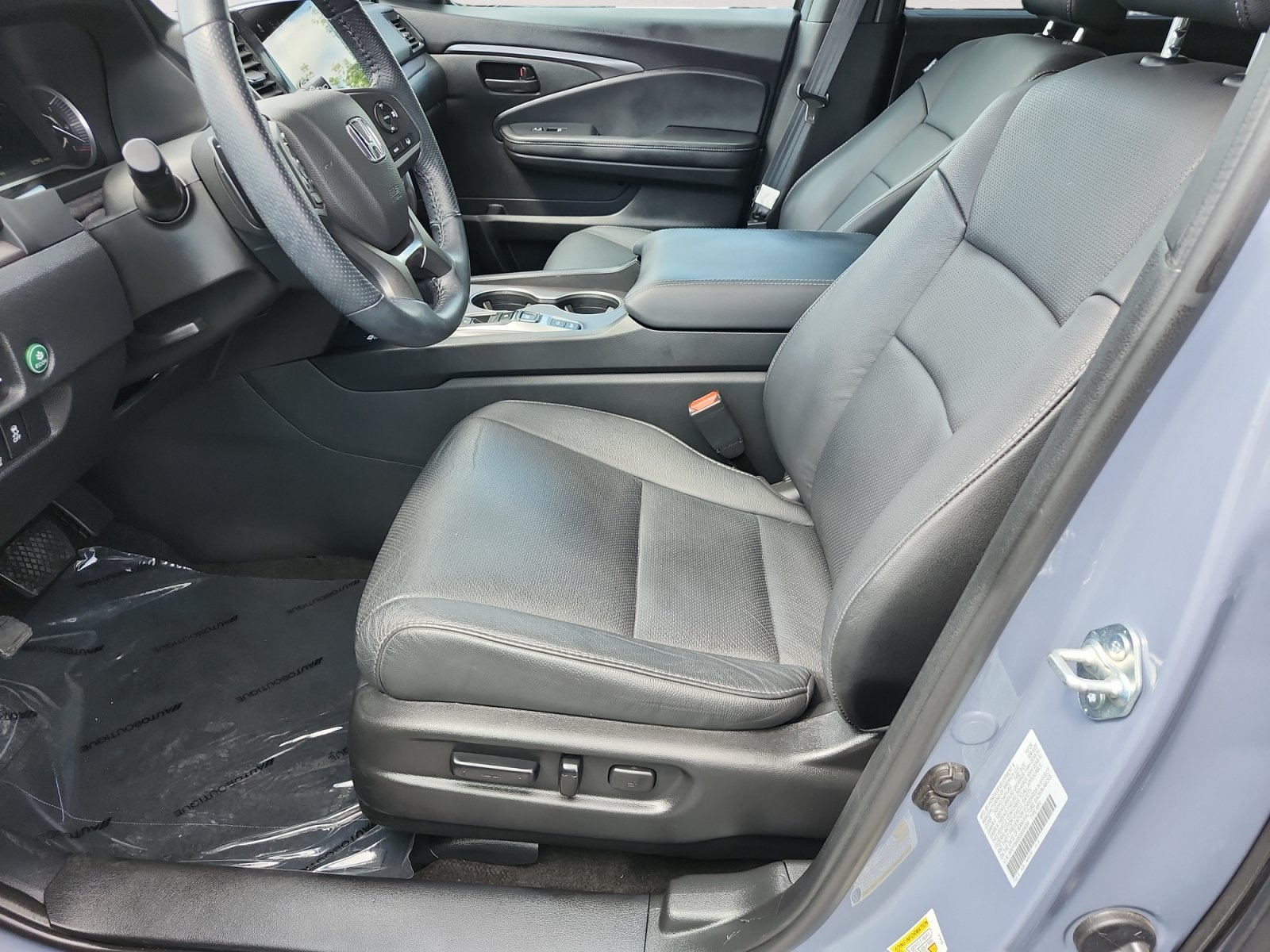 Used 2025 Honda Passport EX-L image 9