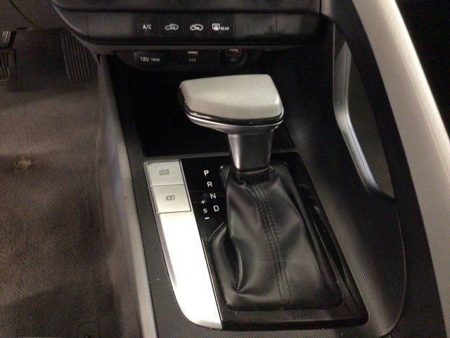 Used 2021 Hyundai Elantra SE FWD image 23