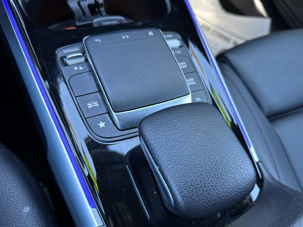 Used 2023 Mercedes-Benz GLB 250 4MATIC w/ Premium Package image 29