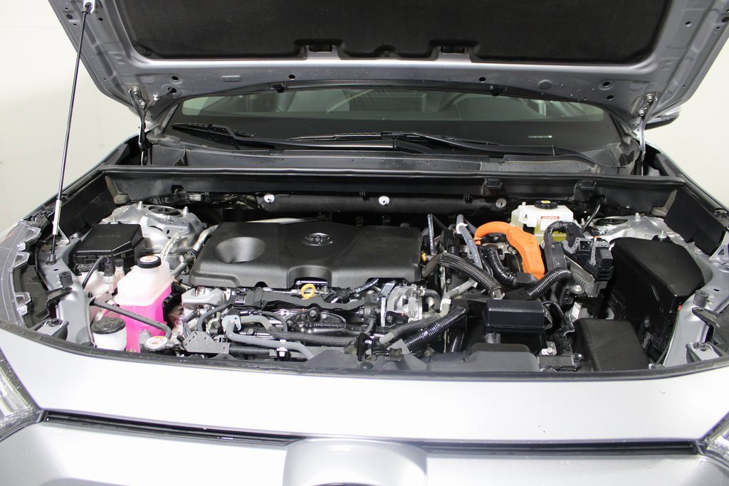 Used 2021 Toyota RAV4 XLE image 7