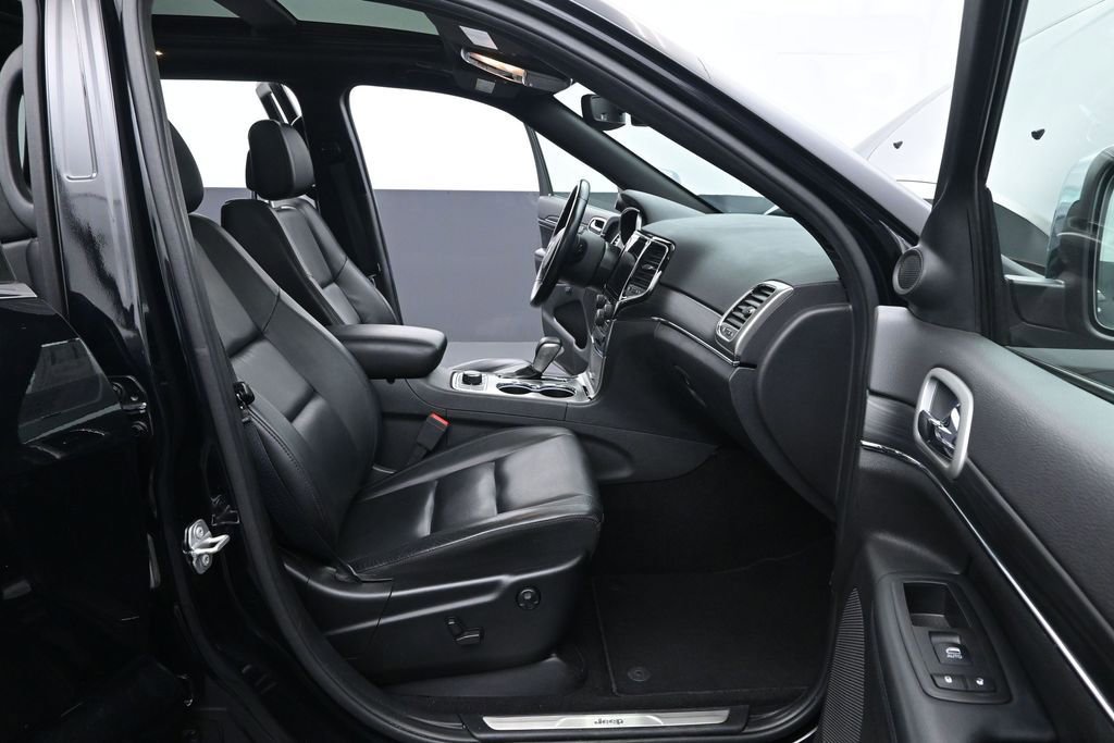 Used 2021 Jeep Grand Cherokee Limited w/ Sun & Sound Group AWD/4WD image 18