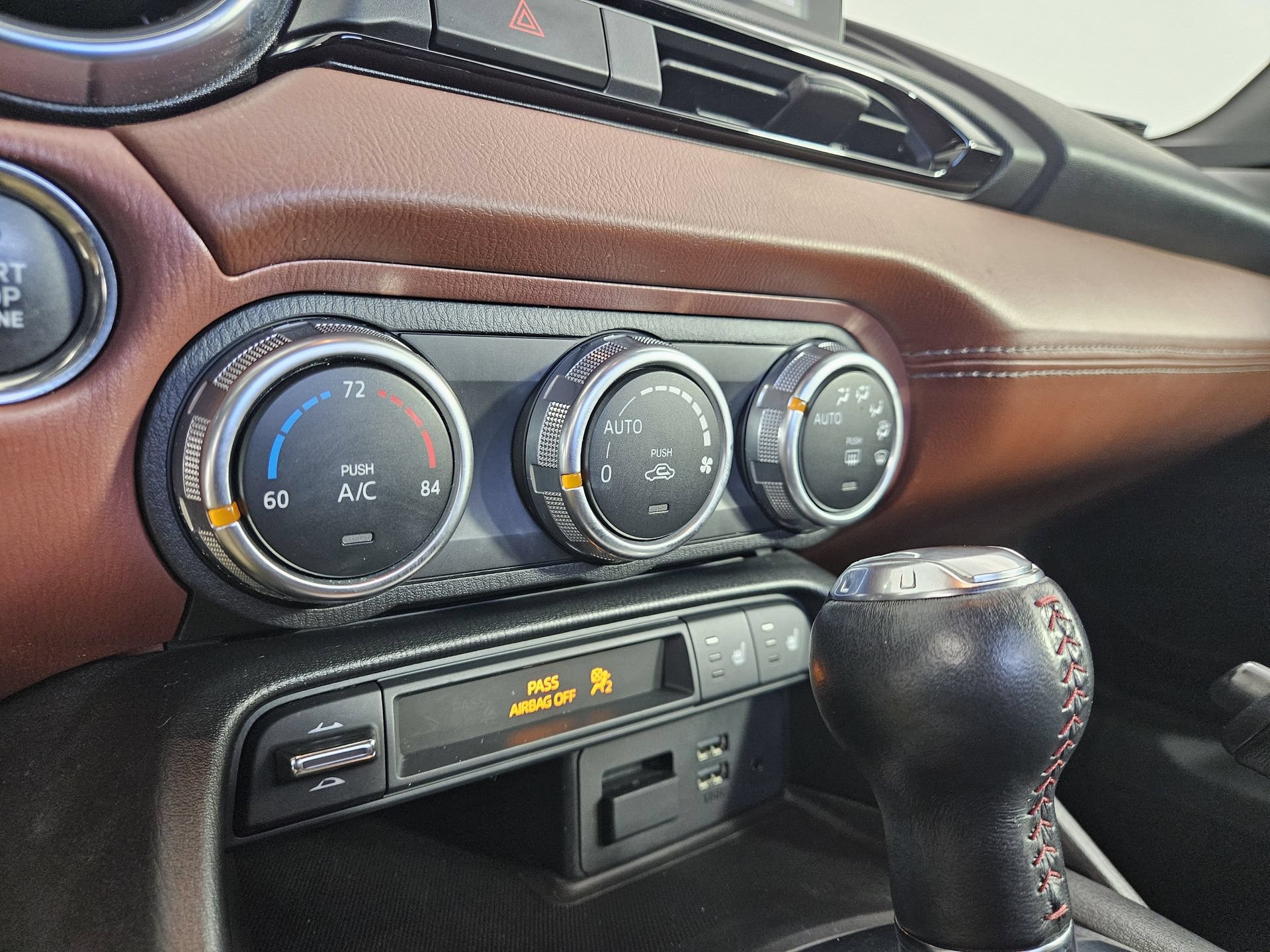 Used 2018 MAZDA MX-5 Miata RF Grand Touring RWD image 29