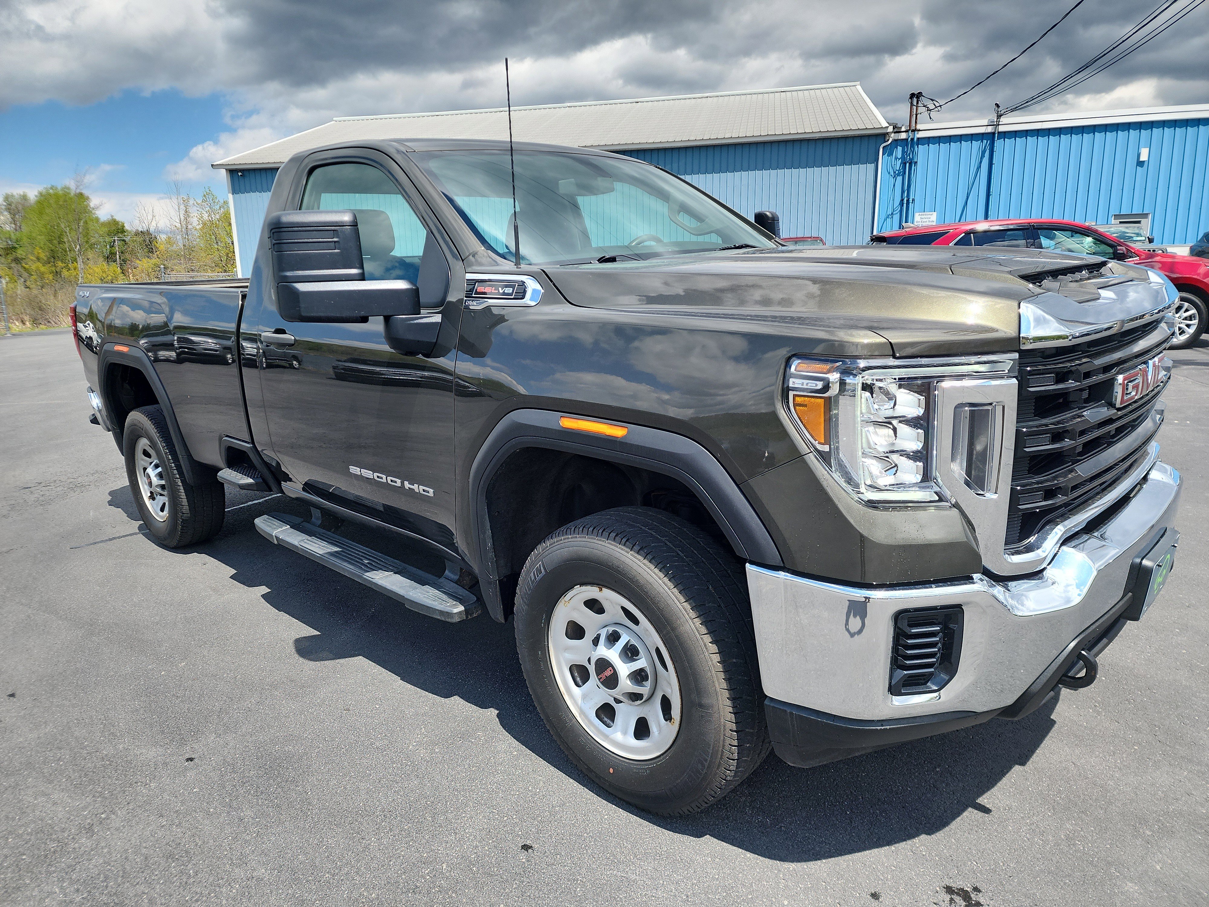 Used 2023 GMC Sierra 3500 Pro AWD/4WD image 2