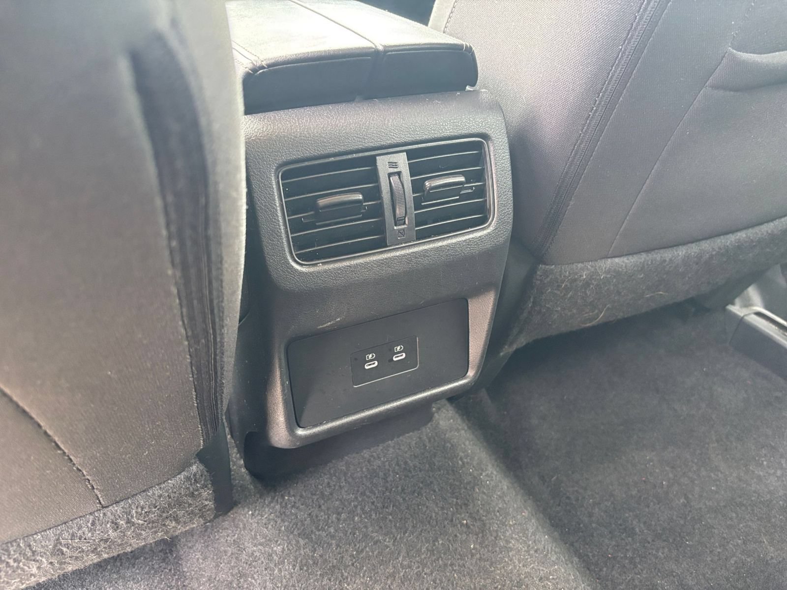 Used 2025 Nissan Rogue SV FWD image 22