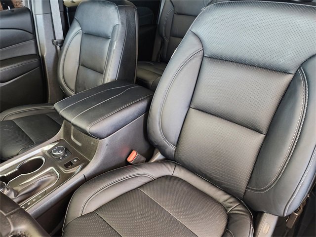Used 2022 Chevrolet Traverse LT w/ LPO, Floor Liner Package image 9