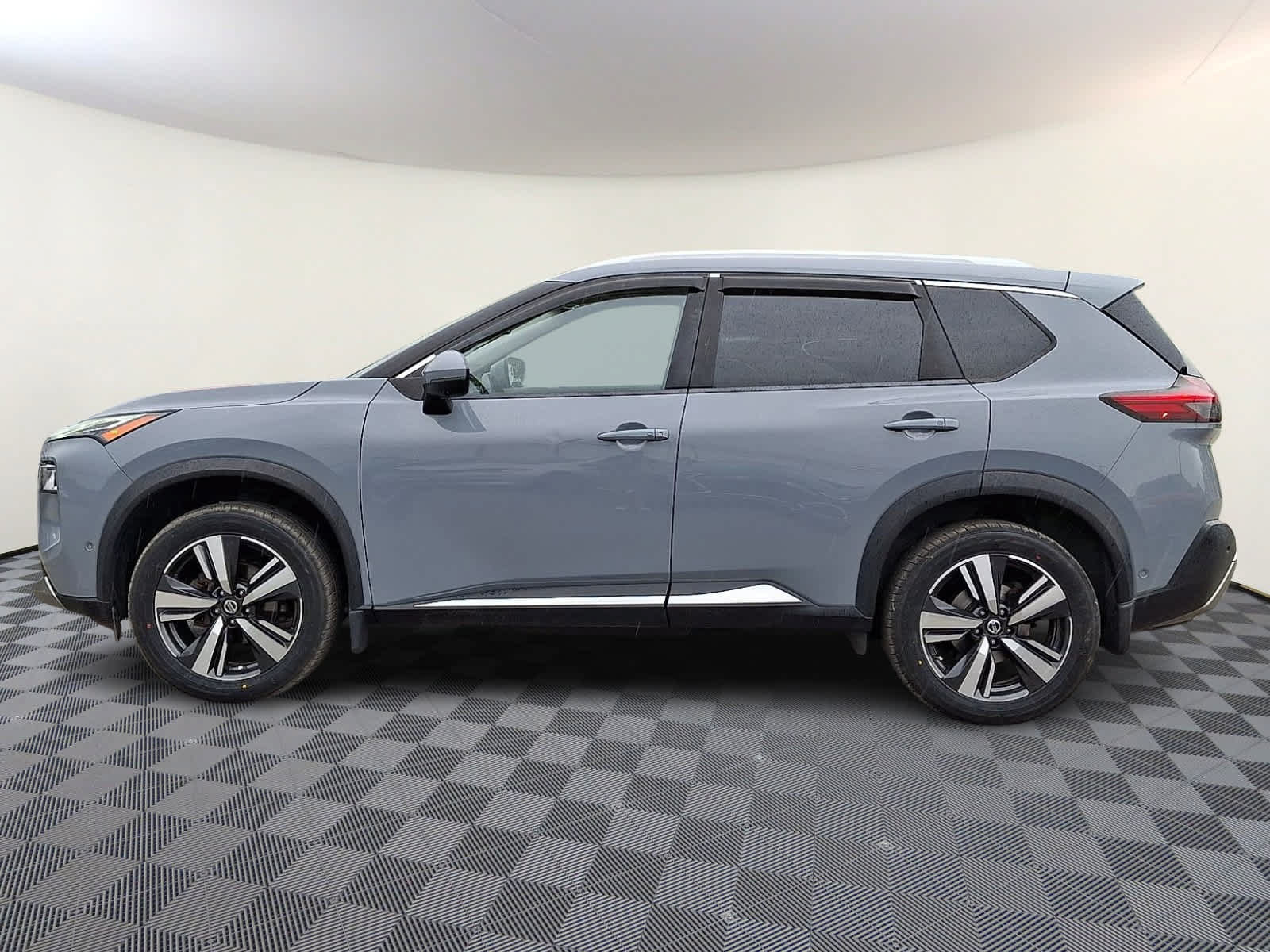 Used 2021 Nissan Rogue Platinum AWD/4WD image 8