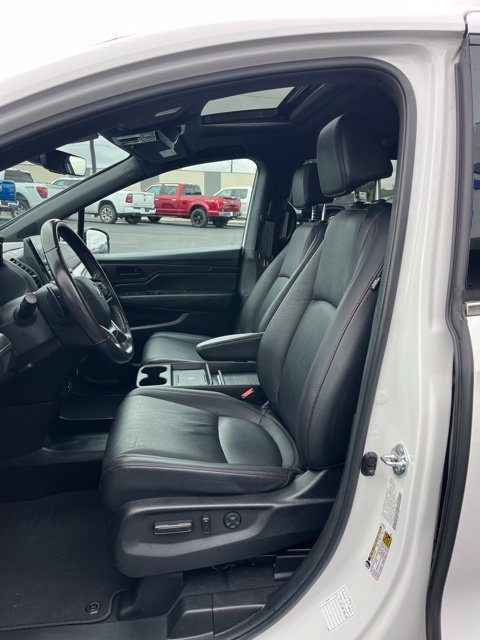 Used 2025 Honda Odyssey Sport-L image 29