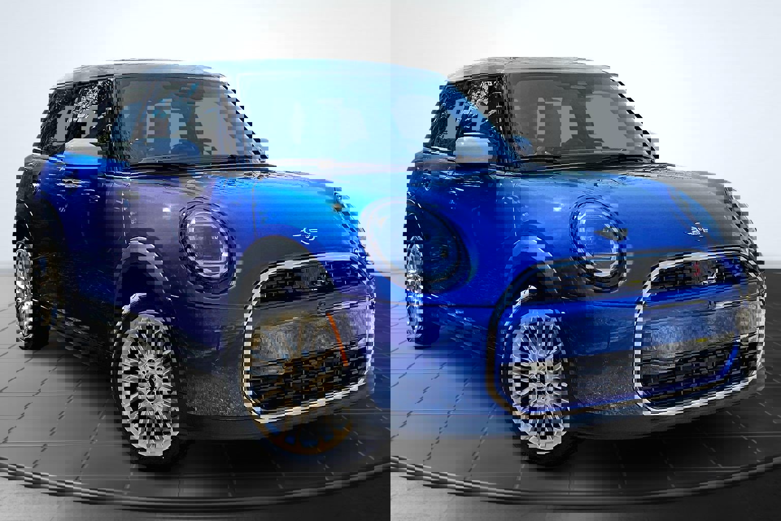 New 2026 MINI Cooper S image 2