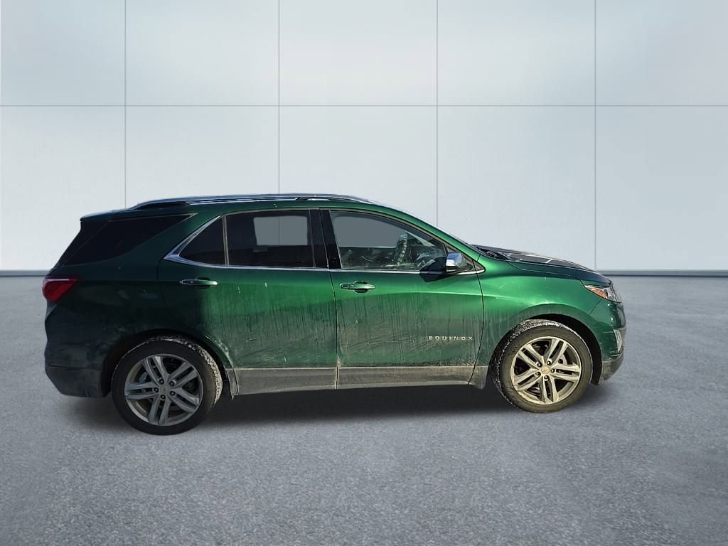 Used 2018 Chevrolet Equinox Premier image 2