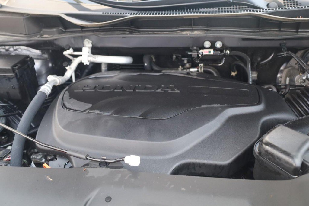 Certified 2025 Honda Odyssey Touring image 27