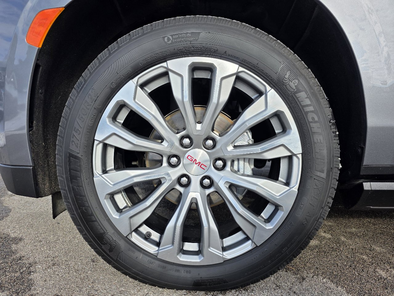 Used 2021 GMC Yukon Denali w/ Denali Ultimate Package image 21