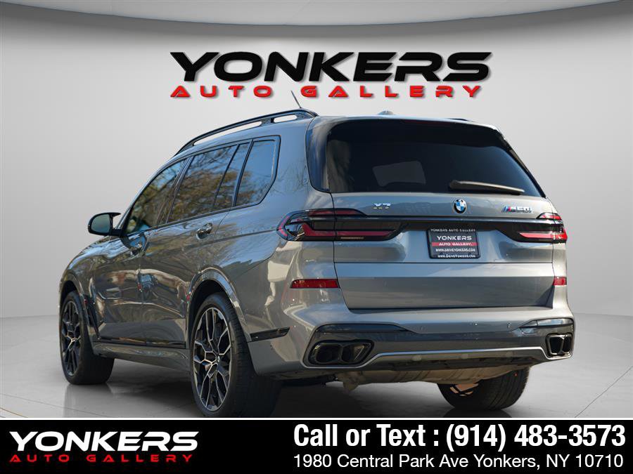 Used 2024 BMW X7 M60i w/ Executive Package image 5