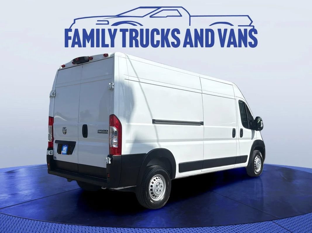 Used 2025 RAM ProMaster 2500 w/ Convenience Group FWD image 5