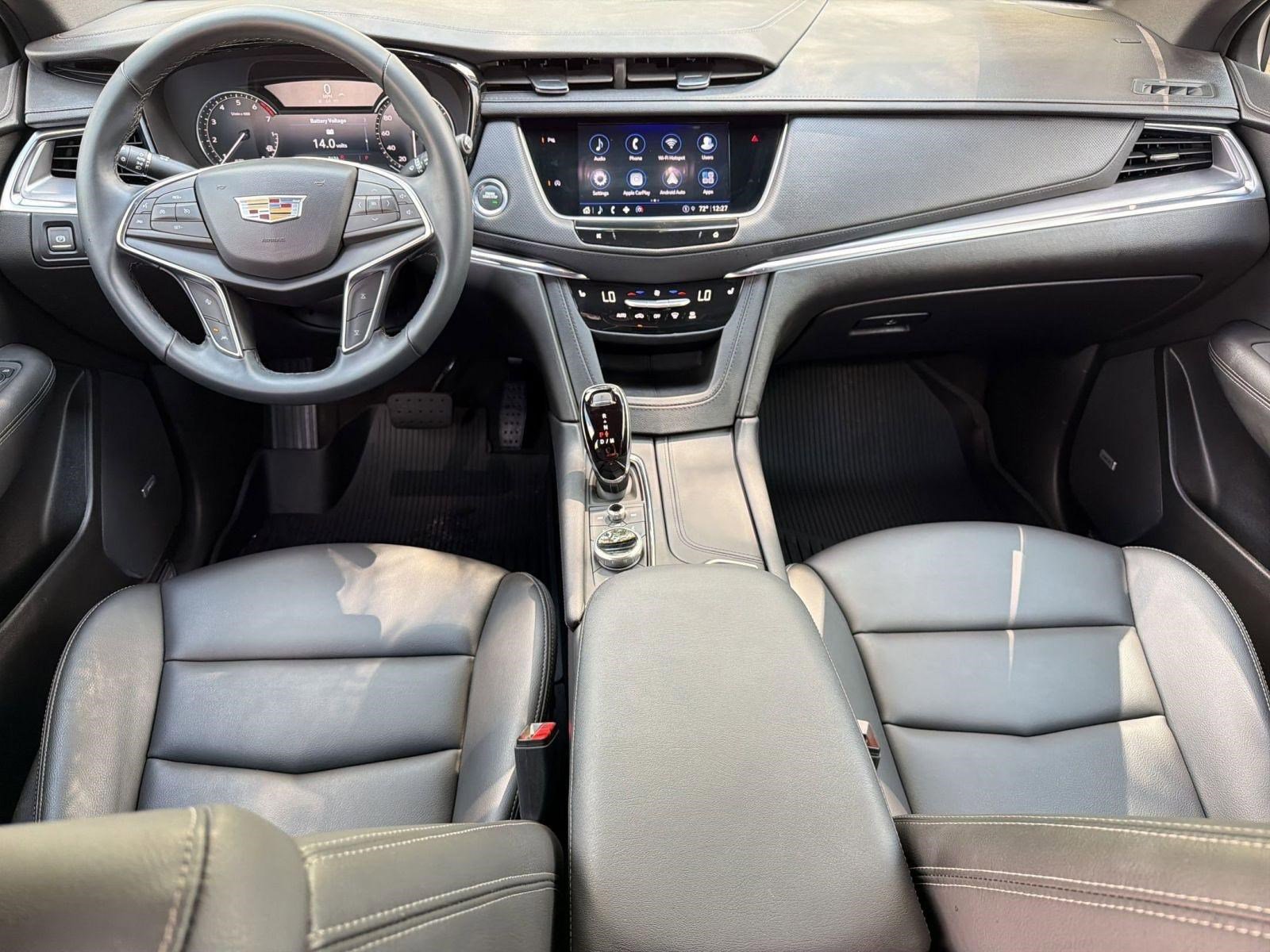 Certified 2025 Cadillac XT5 Luxury w/ LPO, Floor Liner Package FWD image 15