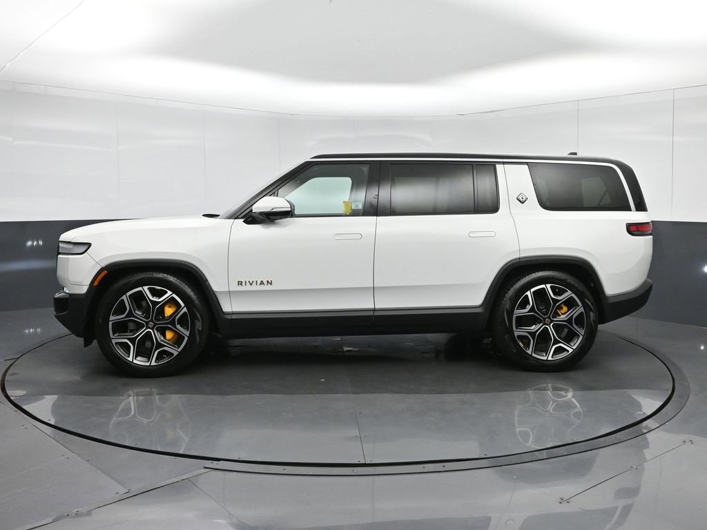 Used 2023 Rivian R1S Launch Edition image 4