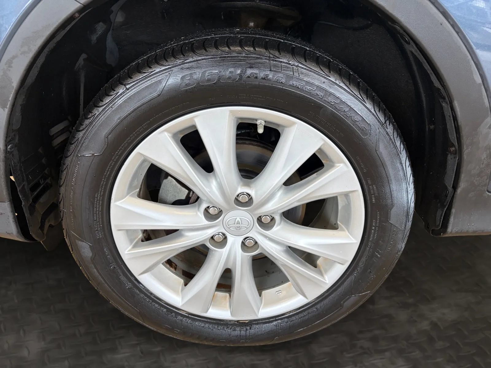 Used 2014 Toyota RAV4 Limited AWD/4WD image 36