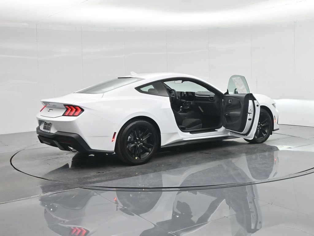 New 2026 Ford Mustang GT image 5