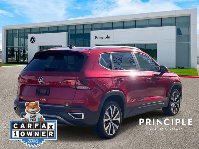 Certified 2023 Volkswagen Taos SE w/ Panoramic Sunroof Package image 4