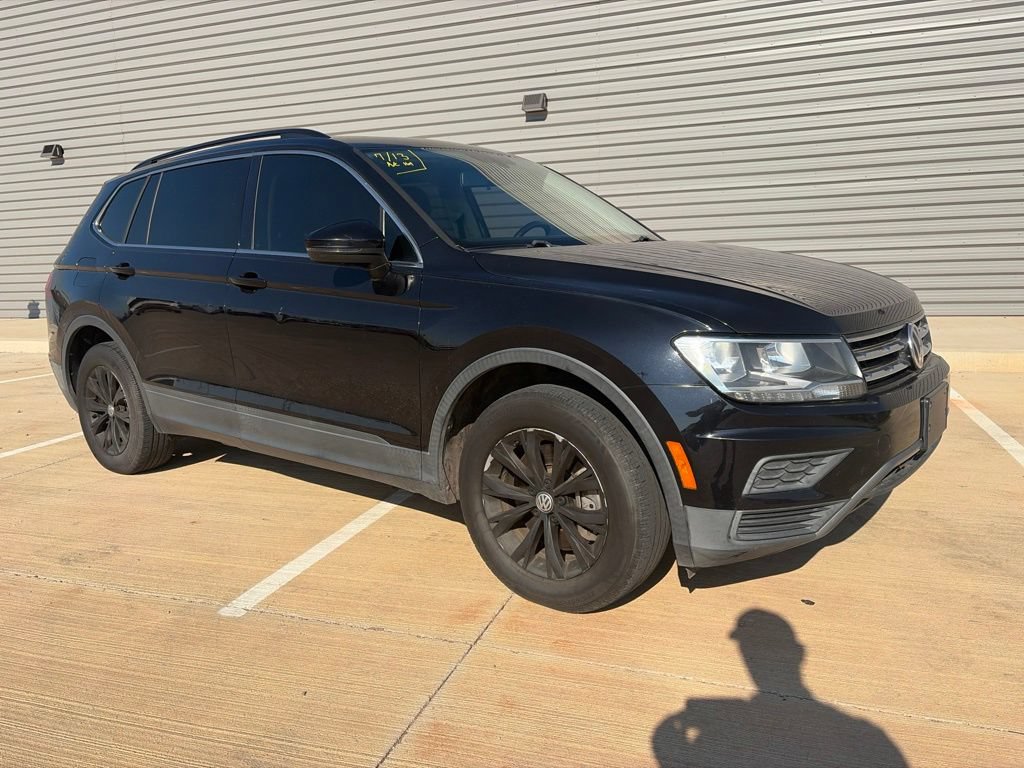 Used 2019 Volkswagen Tiguan SE FWD image 1