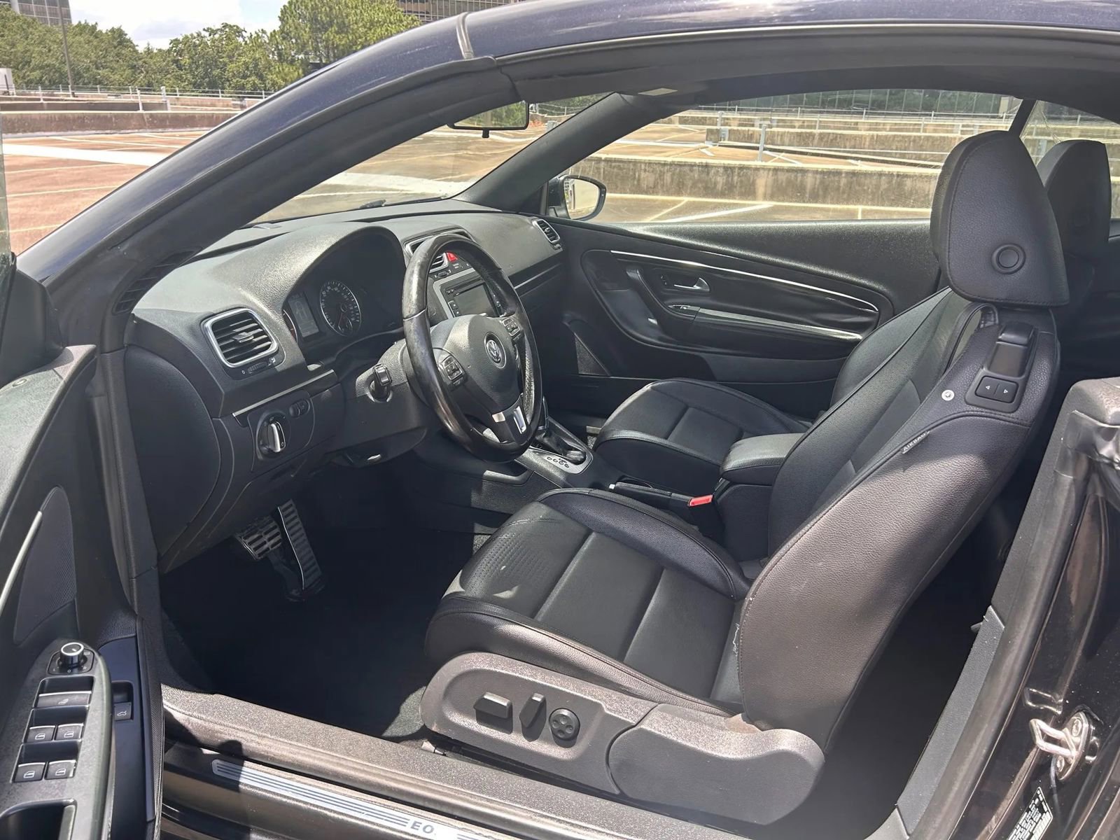 Used 2013 Volkswagen Eos FWD image 25