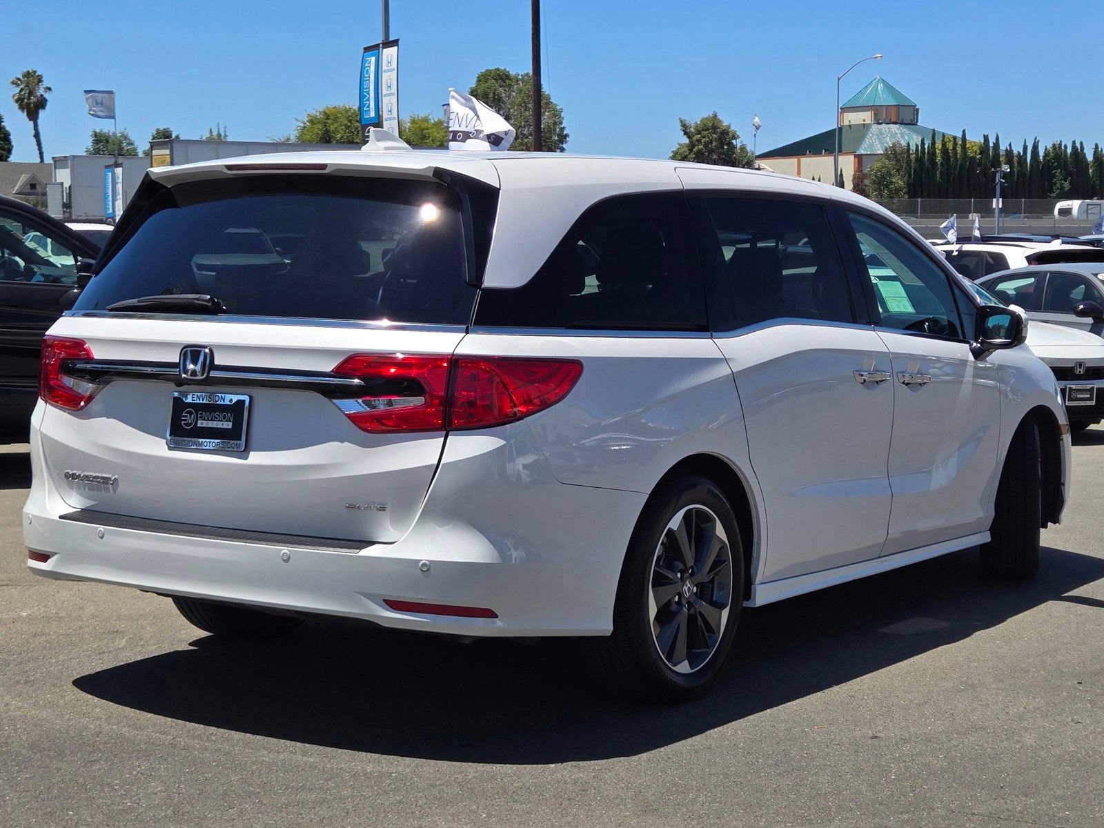 Used 2023 Honda Odyssey Elite image 7