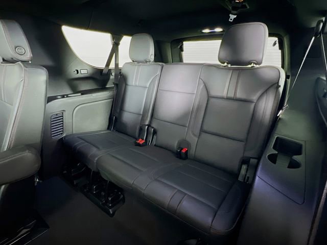 Used 2024 Chevrolet Suburban RST w/ Luxury Package image 37