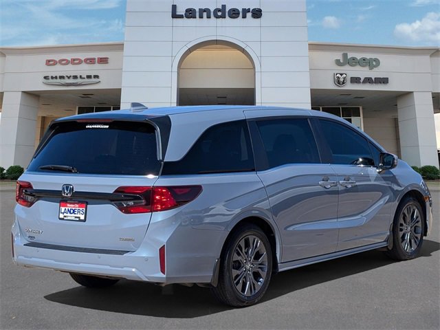 Used 2025 Honda Odyssey Touring image 4