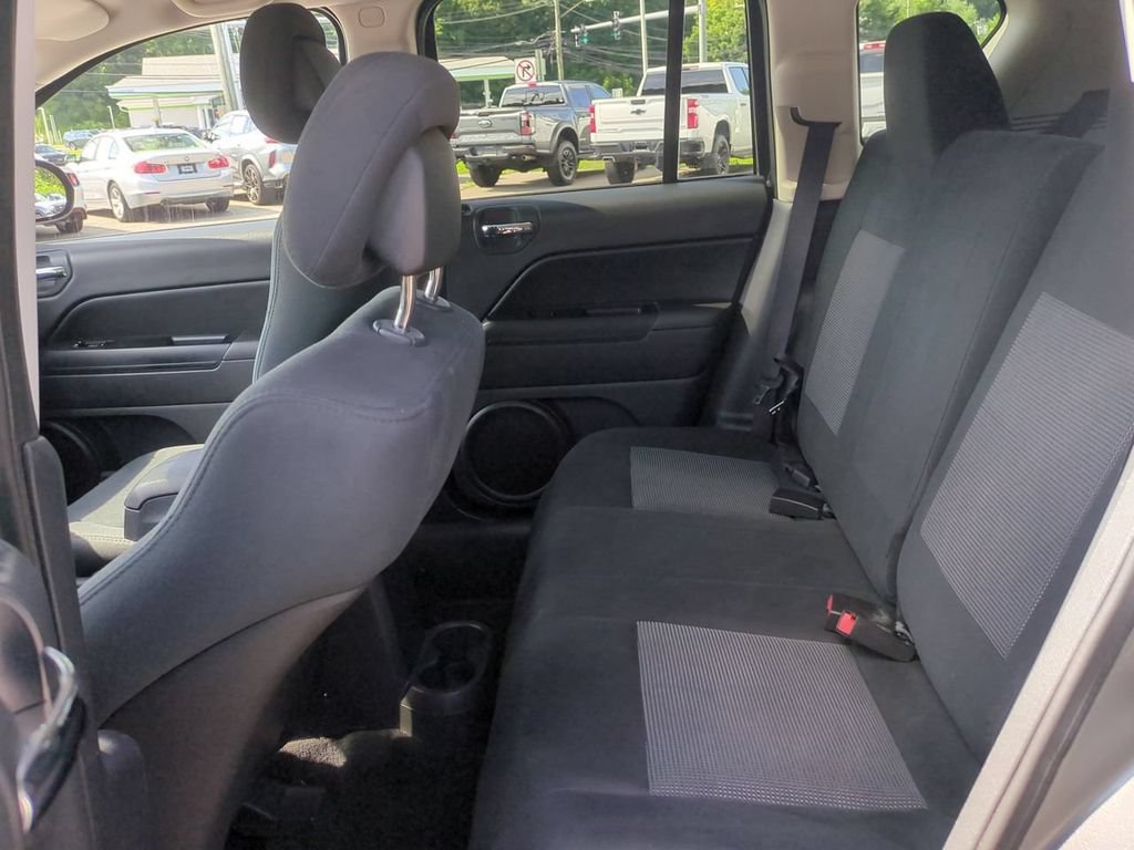 Used 2012 Jeep Compass Latitude AWD/4WD image 22