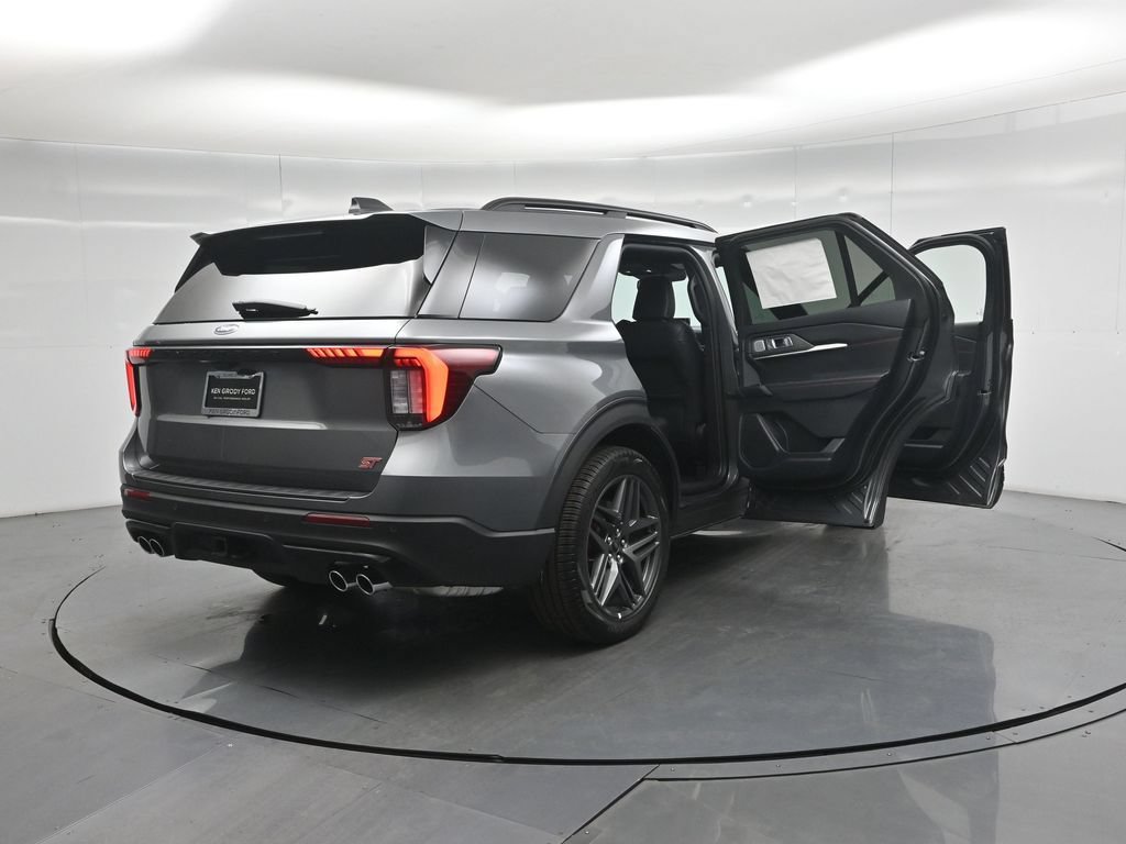 New 2026 Ford Explorer ST w/ Sun And Sound Package AWD/4WD image 4