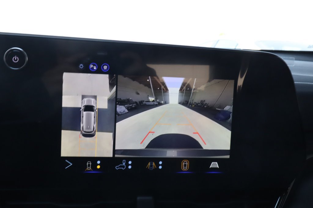 New 2027 Chevrolet Equinox RS w/ Safety and Technology Package FWD image 20