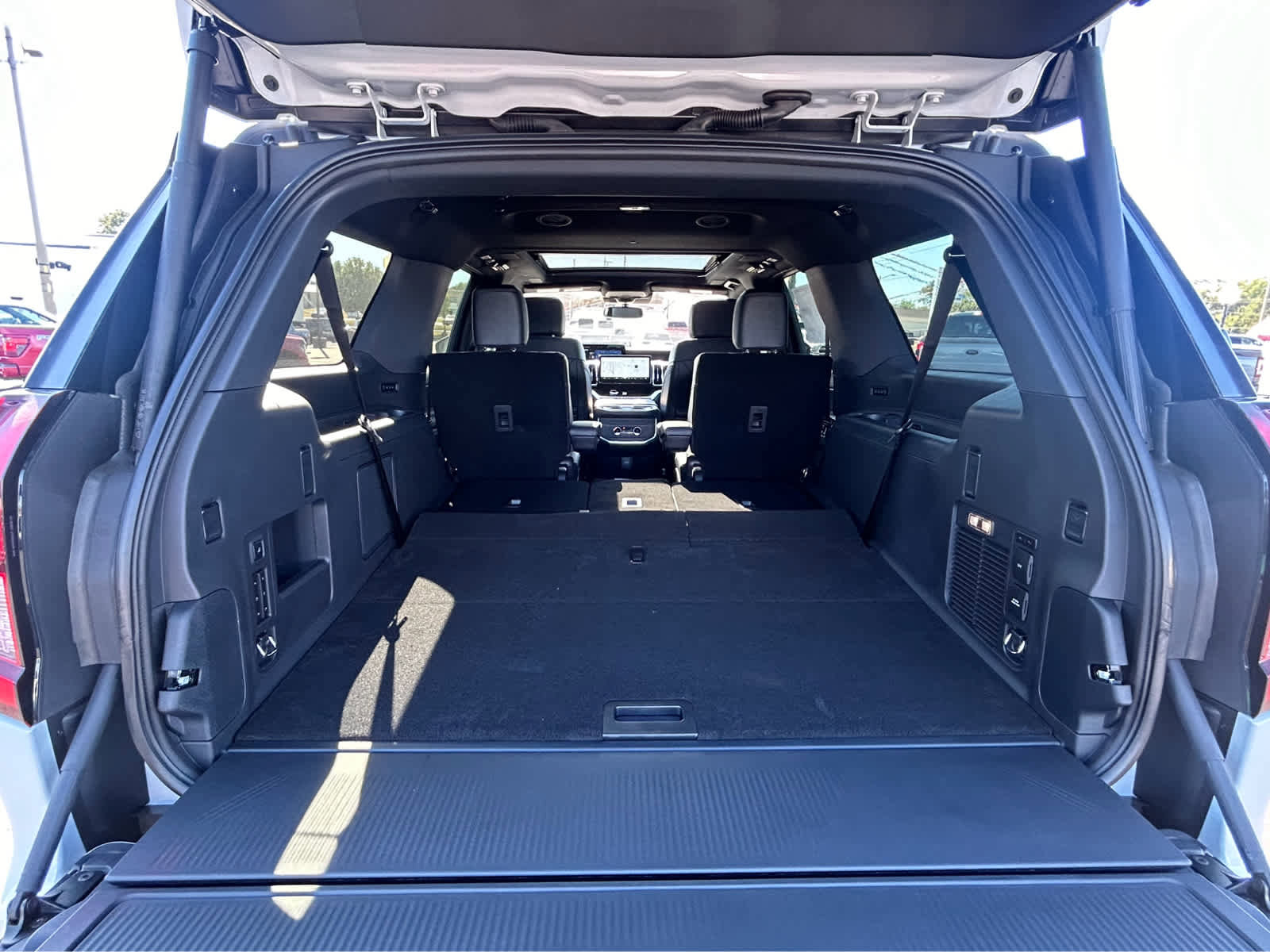 New 2025 Ford Expedition Max Platinum w/ Stealth Performance Package image 10