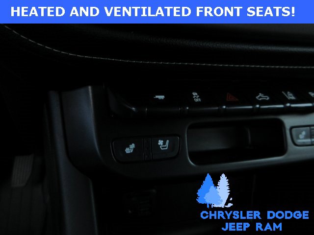 Used 2022 GMC Canyon Denali image 20